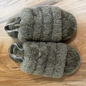 UGG Fluff Yeah Sandals